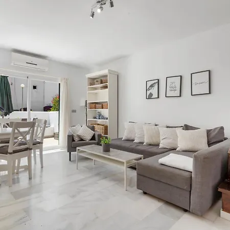 Miramar Townhouse In By Costarentals - Ref 62 Daire Fuengirola