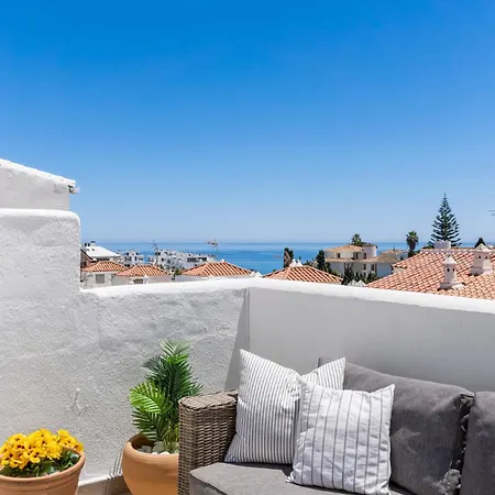 Miramar Townhouse In By Costarentals - Ref 62